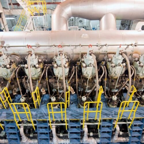 advancements-engine-technology-modern-ships
